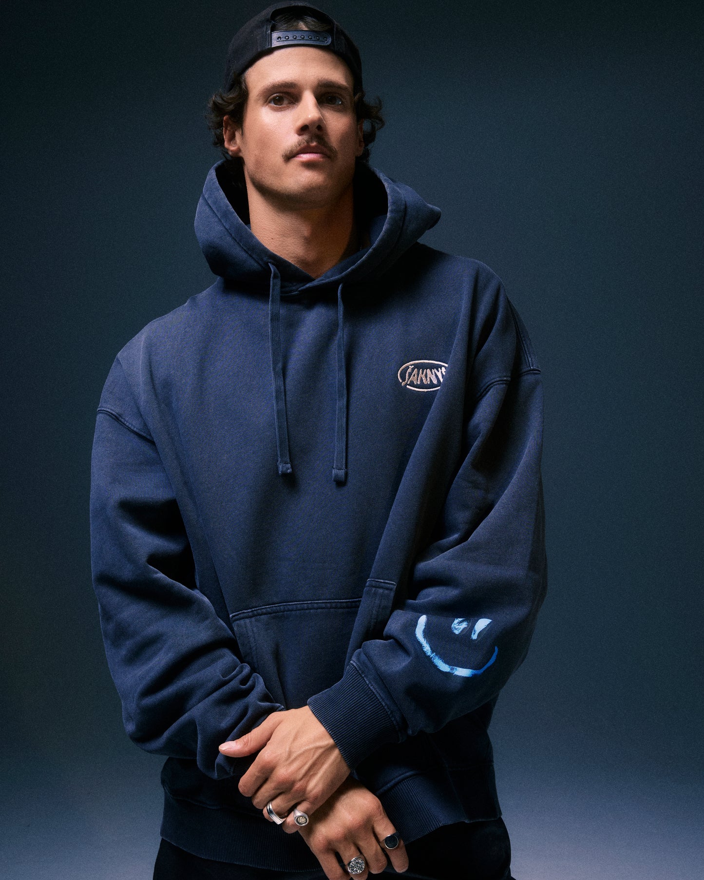 Šaknys Culture Engineered Hoodie Black + Sunny