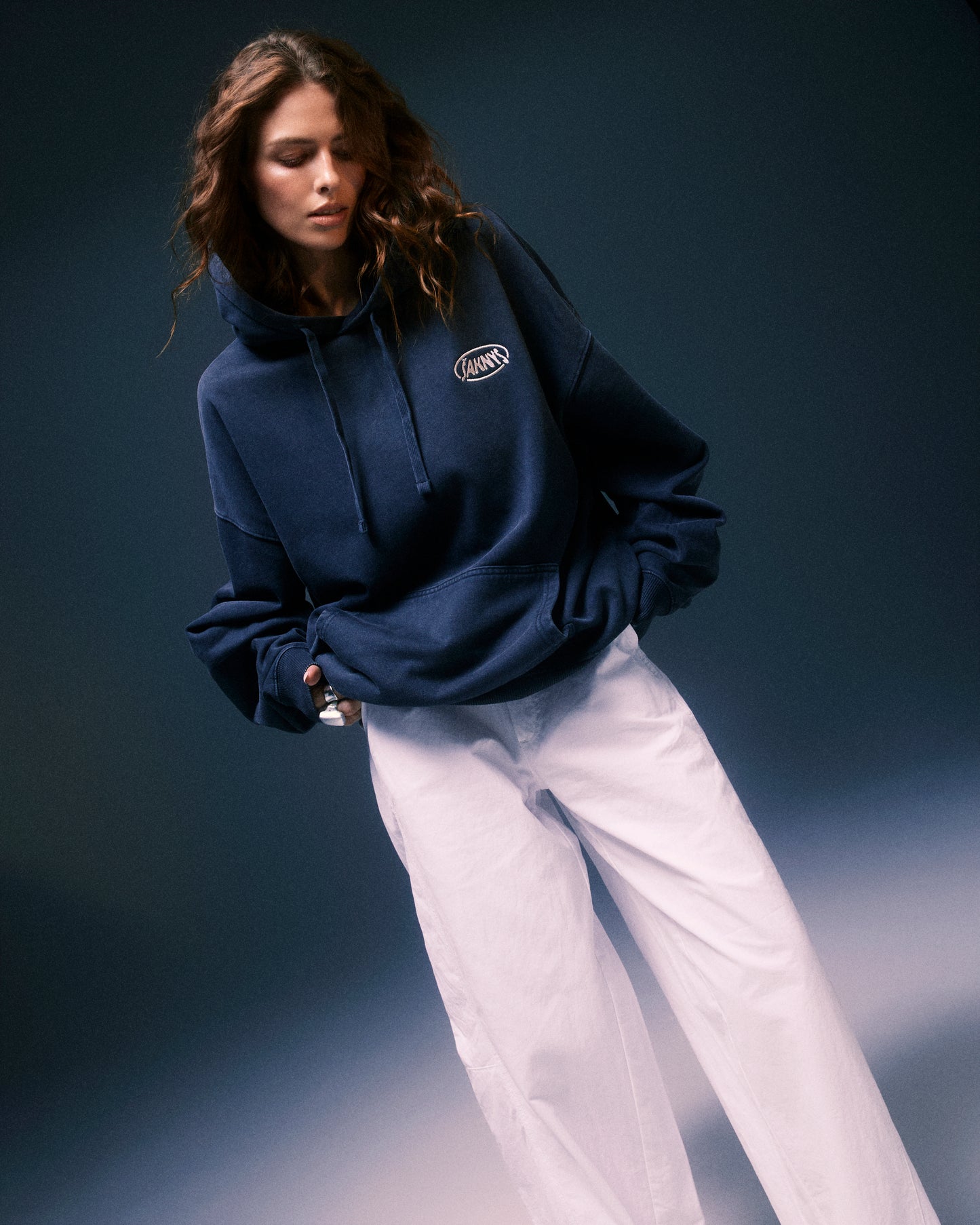 Šaknys Culture Engineered Hoodie Black + Sunny